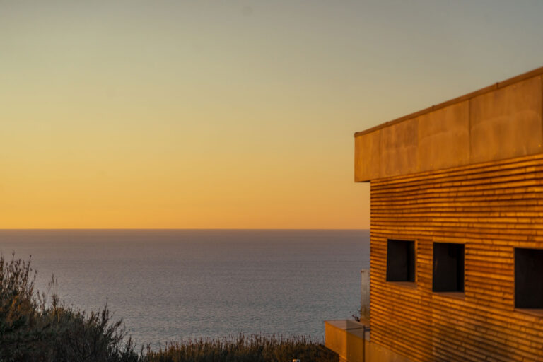 oceanHUTS || ROOF TERRACE HUT 1 ROOF TERRACE HUT